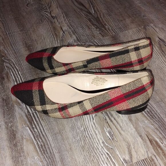 Nine West Tan Red  Black Onlee Ballet Flat Shoes  Sz 5 - Picture 3 of 7